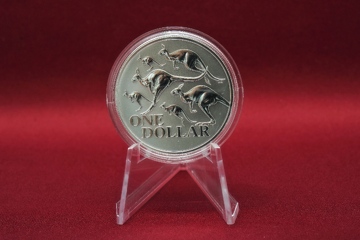 2020 $1 Red Kangaroo Frosted Uncirculated Silver Coin – Kangaroo Series